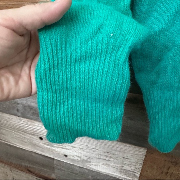 Vintage 80’s Fuzzy Green Angora Lambswool Sweater Medium Shoulder Pads Y2K - Picture 3 of 8